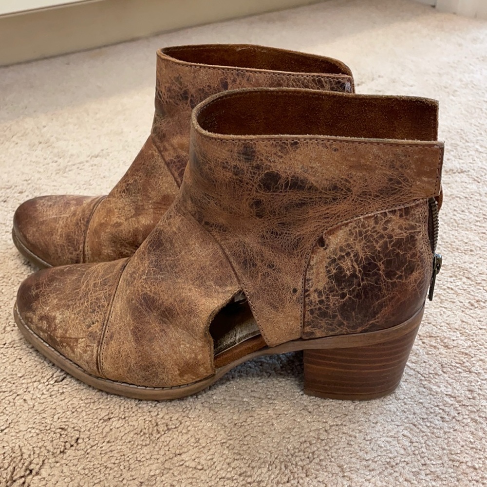 Diba true booties!